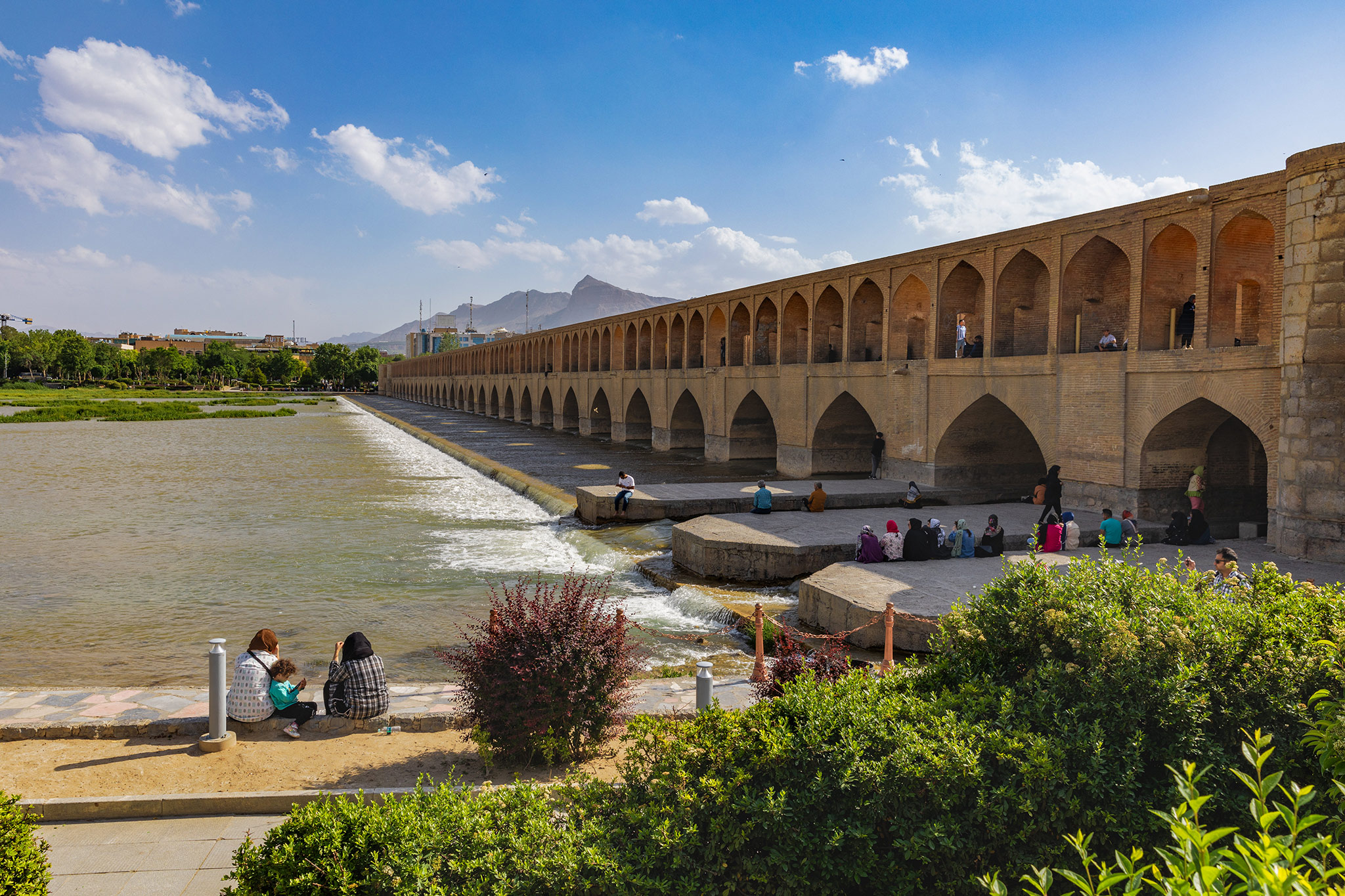 Si-o-se-pol Bridge, Isfahan